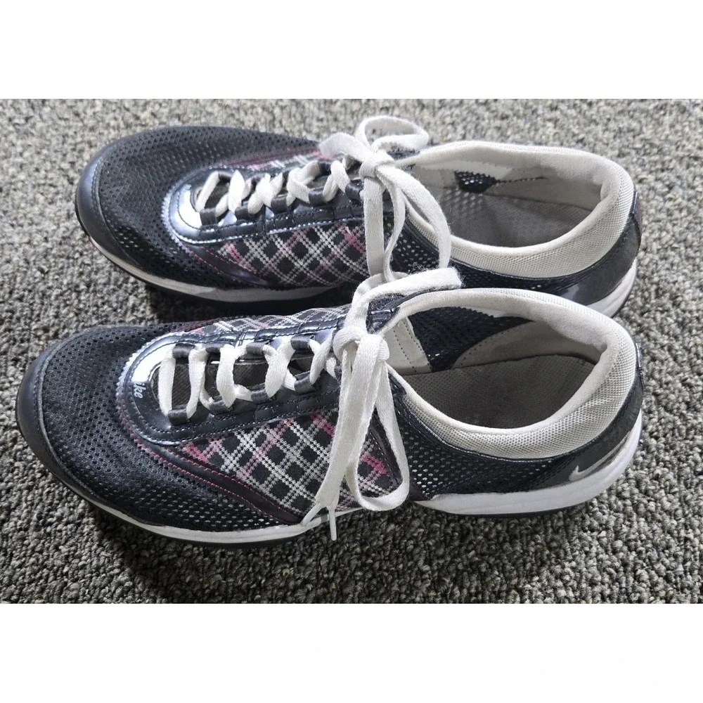 Vintage NIKE Golf Women's Air Plaid Performance Spike Size 8